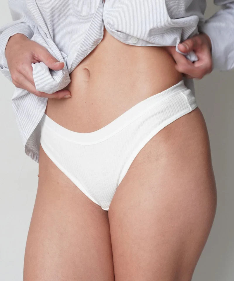 Lunaria™ – Braga Antibacteriano Elegante y Cómodo